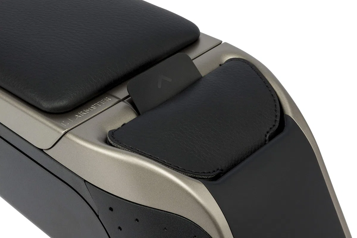 Bracciolo specifico nero/grigio Armster 2 per Nissan Juke f15 (2010-), con vano portaoggetti e ripiegabile