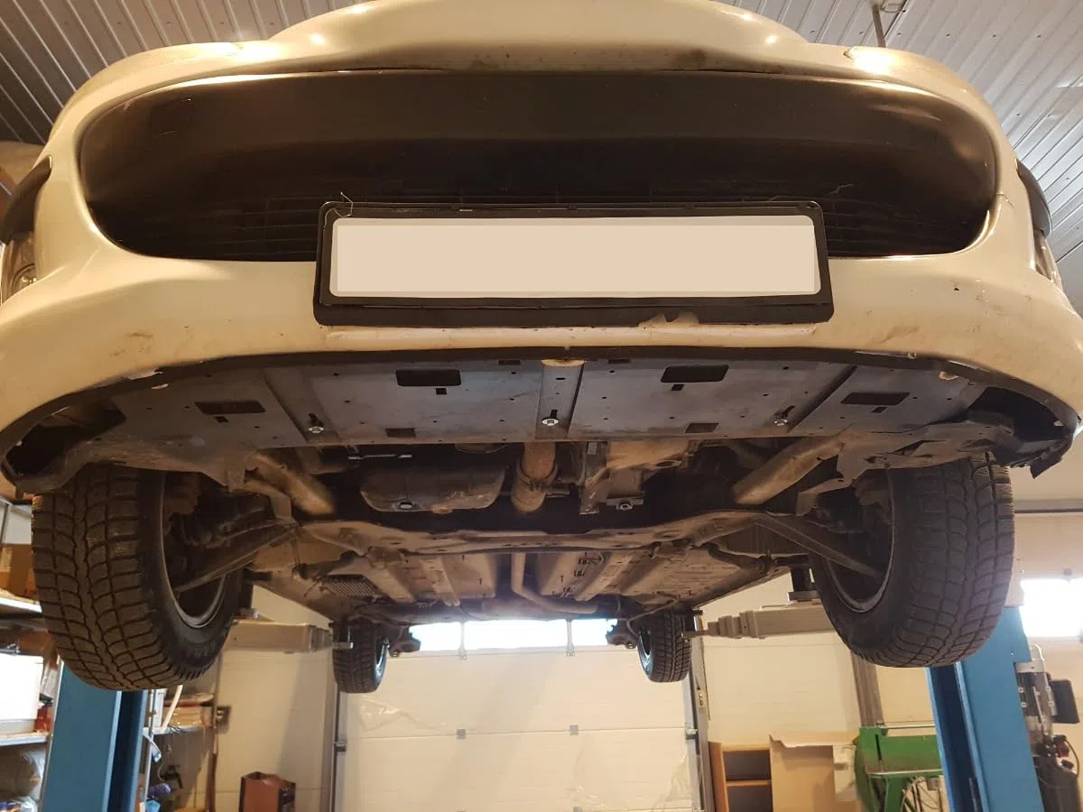 Protezione sottoscocca motore in acciaio compatibile con Citroën DS5 (2011-2018)