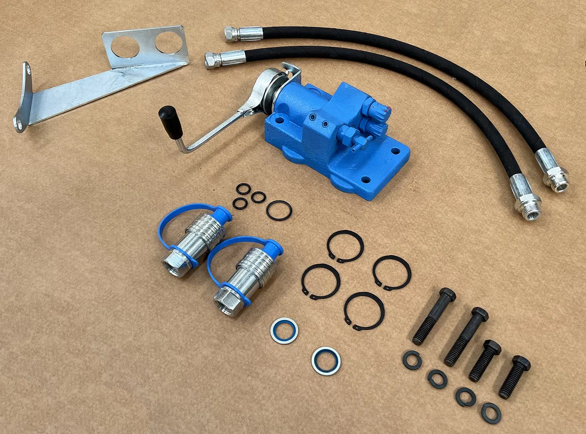 Kit Distributore Ausiliario 1 Leva Compatibile per Trattore Ford 5000, 5600, 6000, 6600, 7000, 7600 …