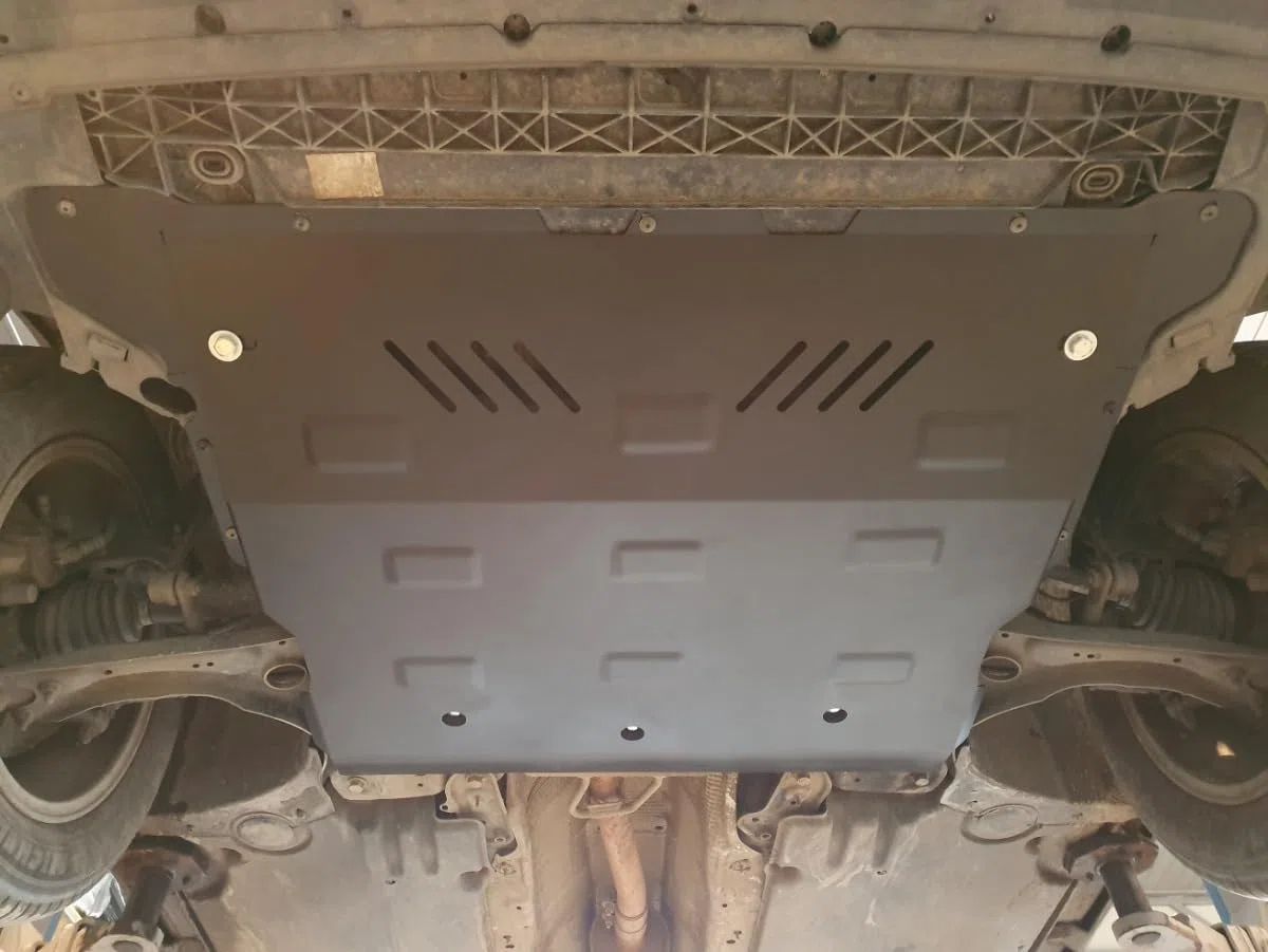 Protezione motore in metallo compatibile con Seat Ibiza.