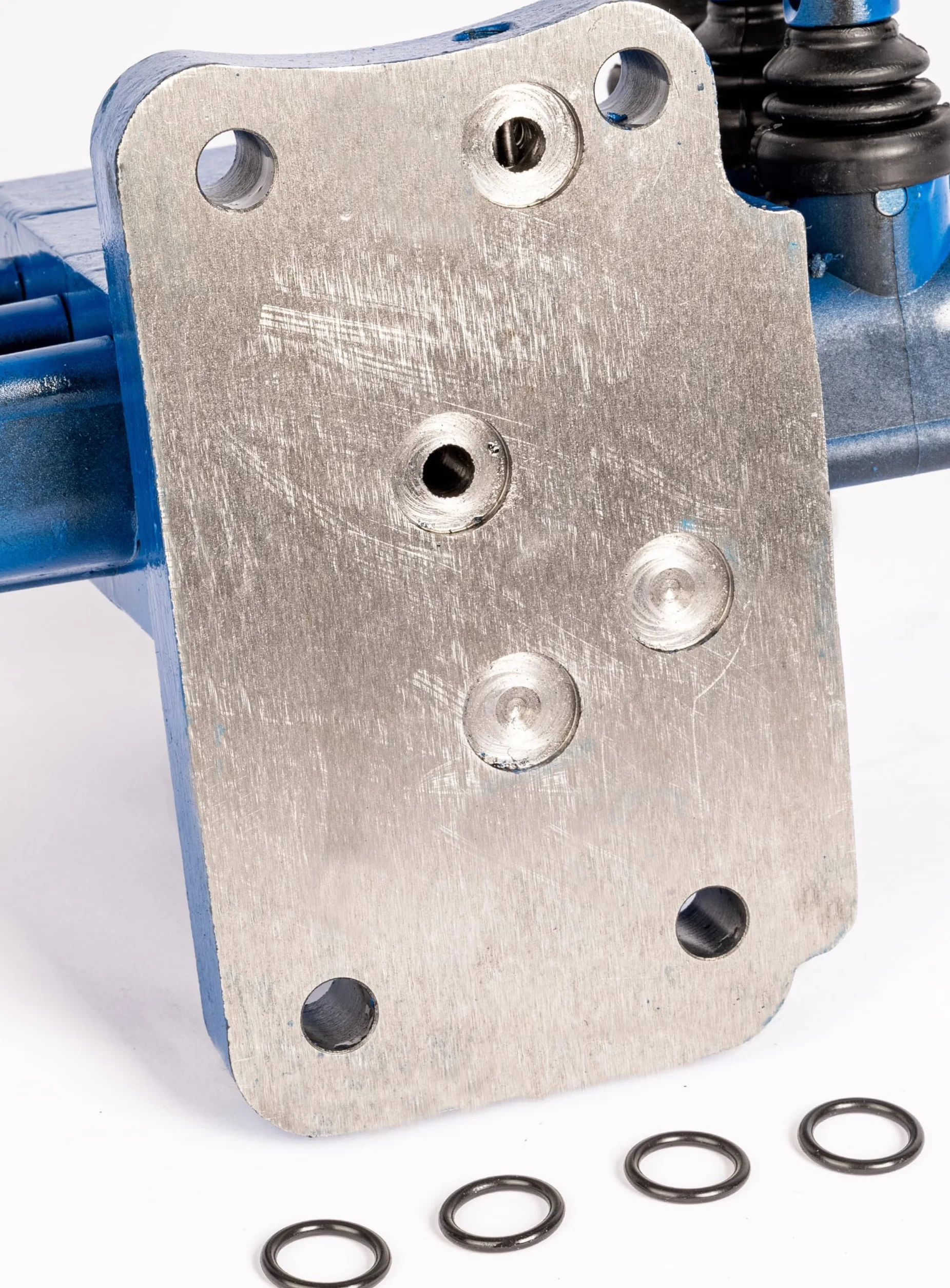 Kit Distributore Ausiliario 2 Leva Compatibile per Trattore Ford 5000, 5600, 6000, 6600, 7000, 7600