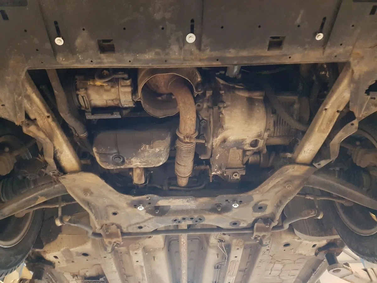 Protezione sottoscocca motore in acciaio compatibile con Citroën DS5 (2011-2018)